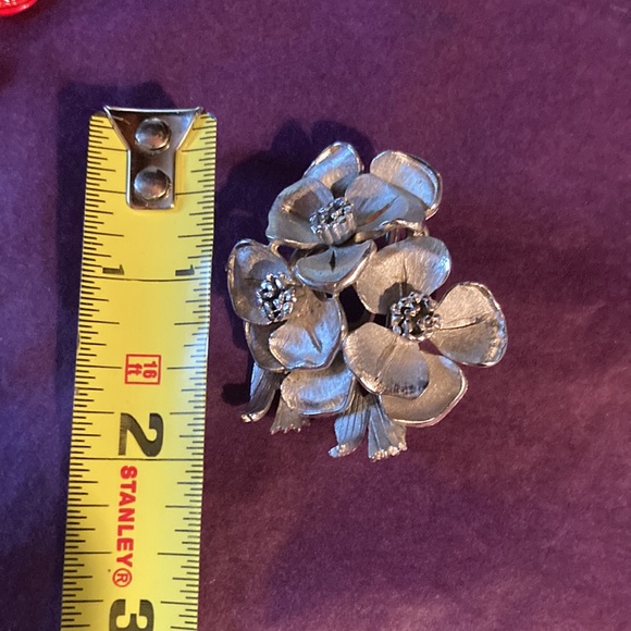 Vintage Coro craft brooch Silvertone - Picture 4 of 4